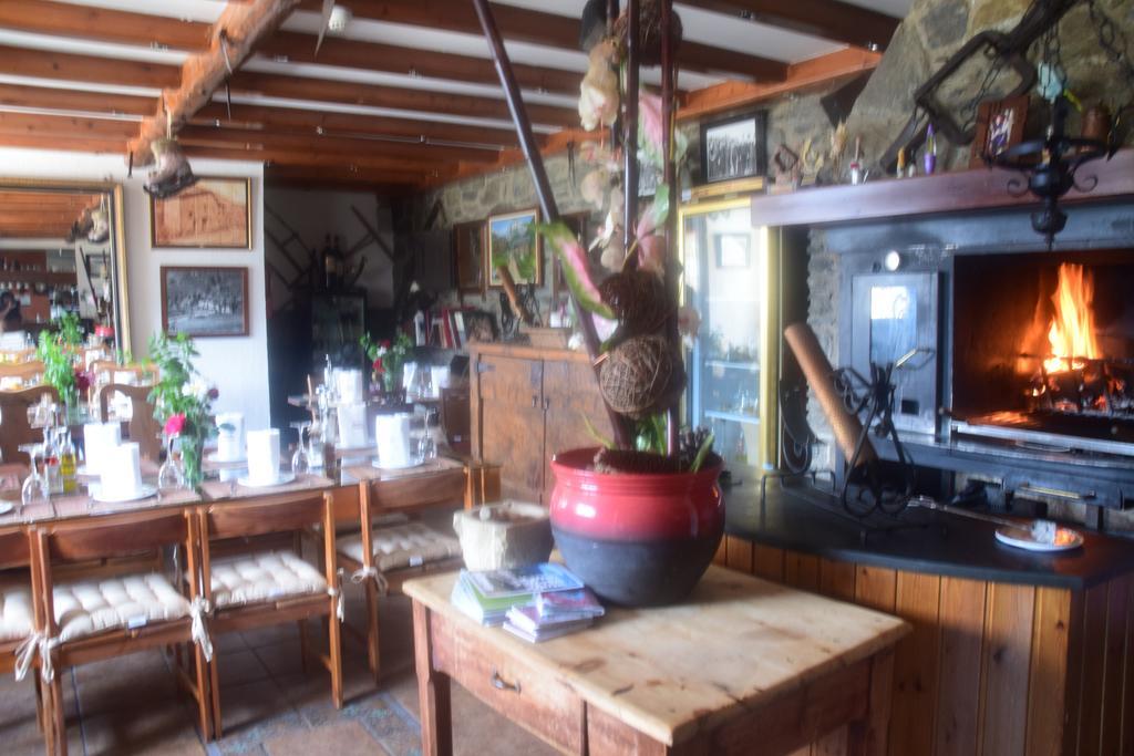 Casa Rural Restaurant Borda Patxeta 카닐료 외부 사진