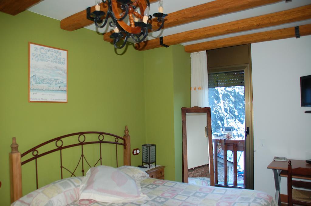 Casa Rural Restaurant Borda Patxeta 카닐료 객실 사진